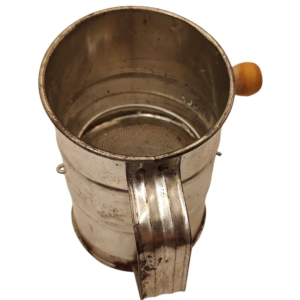 Vintage‎ Metal One Cup Flour Sifter Wood Knob Country Kitchen Farm Living SEE